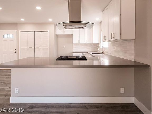 4th image of 4536 E Ogden Ave