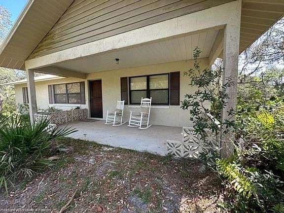 2nd image of 901 Spring Ct