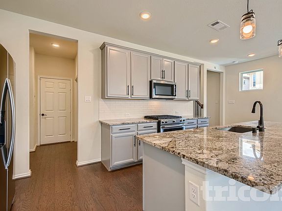 3rd image of 3103 Yukon Trace Dr