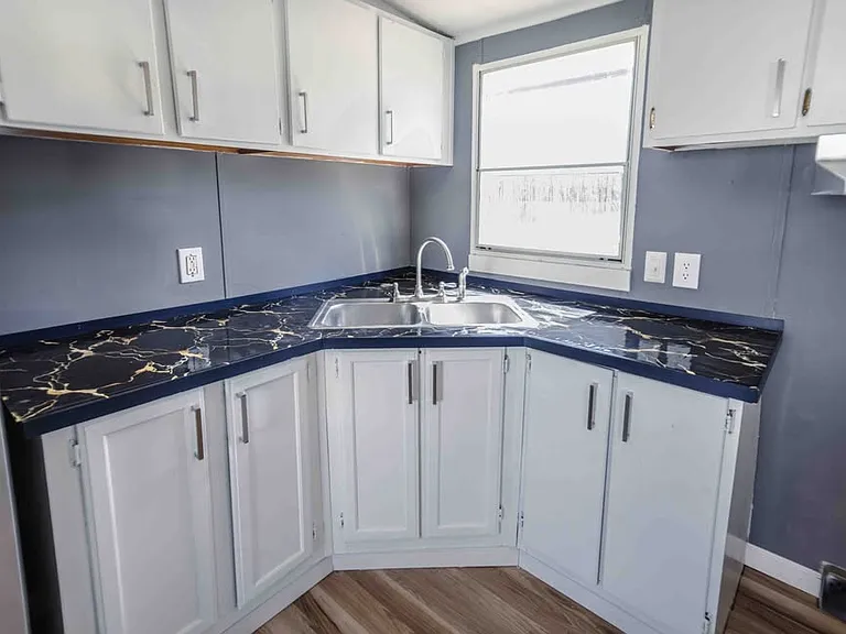 300 Randell Dr #27 — Photo 16