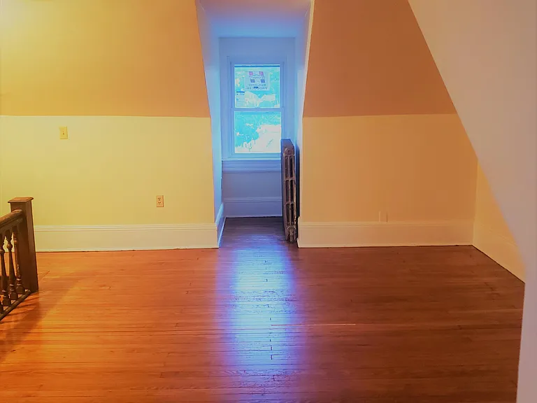 633 Walnut Ave — Photo 13