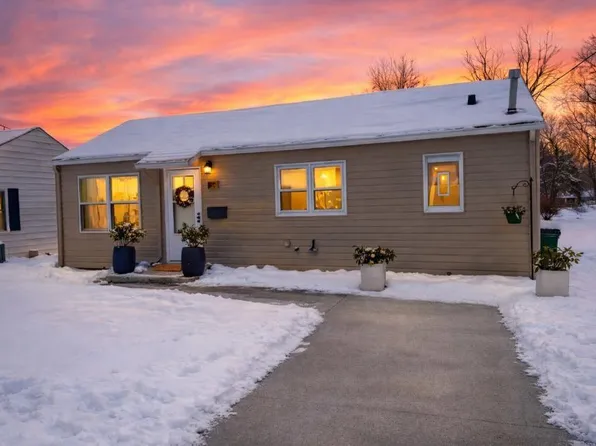 1107 Central Ave, Evansdale, IA 50707