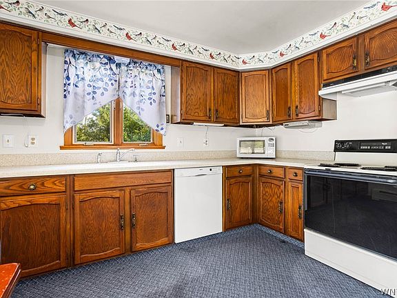 5th image of 8082 Mill Rd