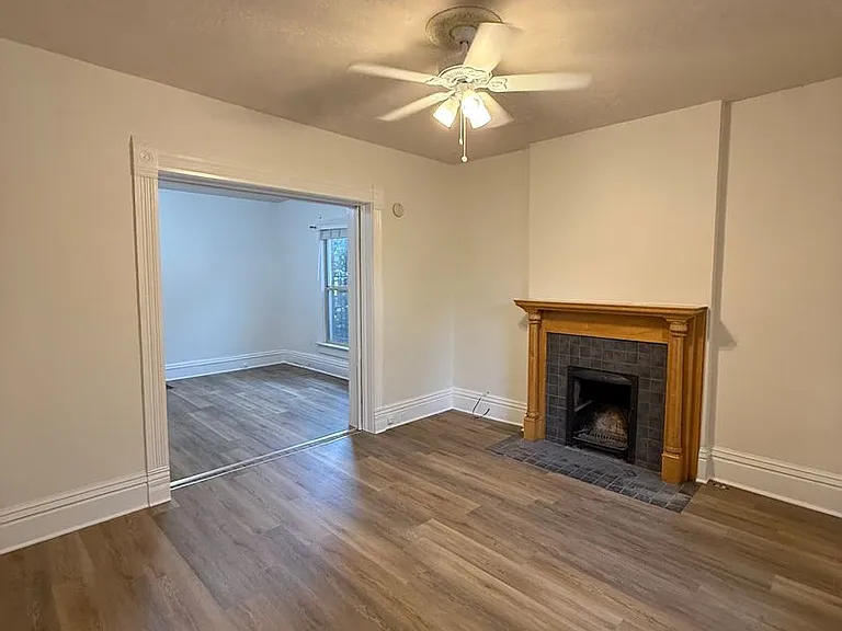 156 S Lincoln St — Photo 5
