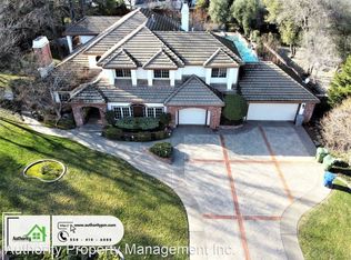 4550 Saratoga Dr, Redding, CA 96002