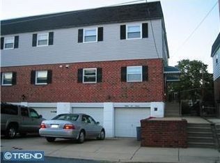 8616 Colony Dr, Philadelphia, PA 19152