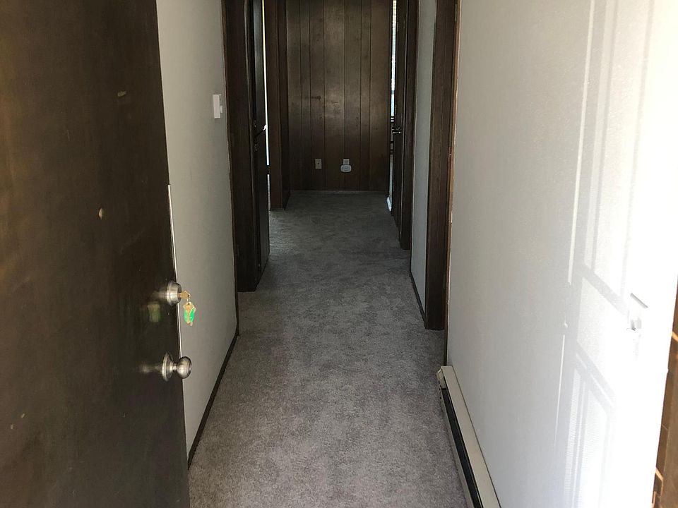 1st image of 3202 S D St APT 2