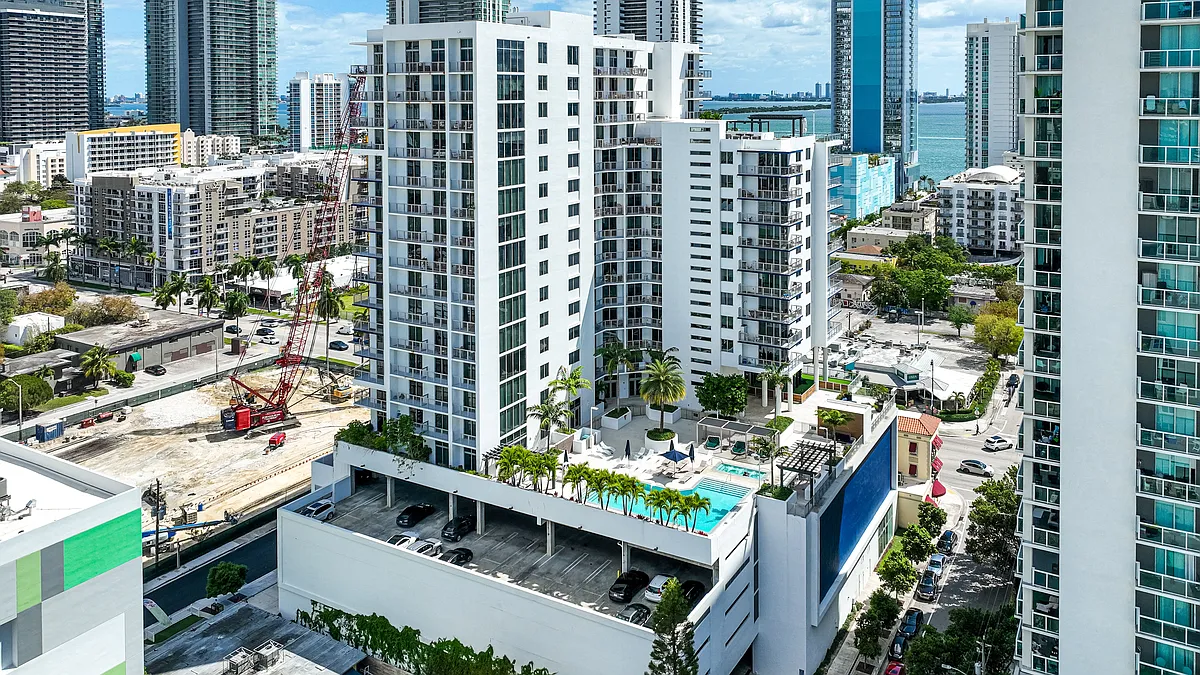 Building Photo - Wynwood Bay