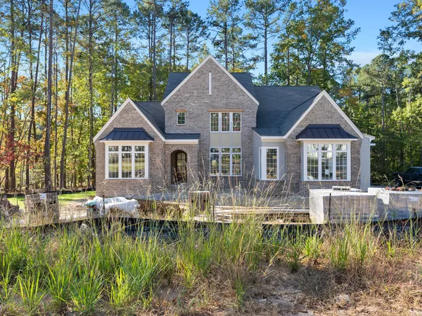 1505 Lake Adventure Ct, Raleigh, NC 27613