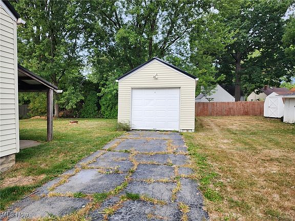 4th image of 1269 Perkinswood Blvd SE