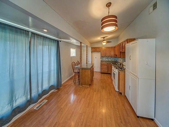 5th image of 2805 Dale Ave