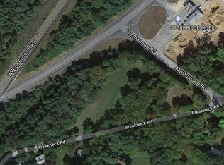 1 Breakneck Rd, Sturbridge, MA 01566