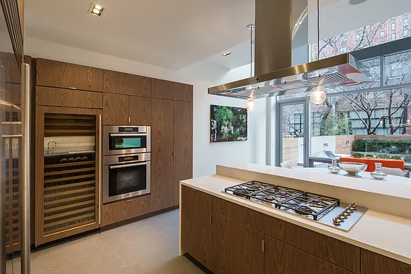 Rented by Compass | media 5
