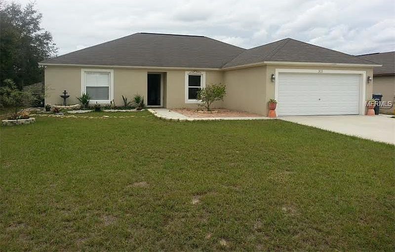 1st image of 303 Drum Ln