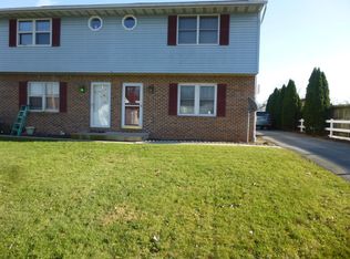 267 N Reamstown Rd, Denver, PA 17517