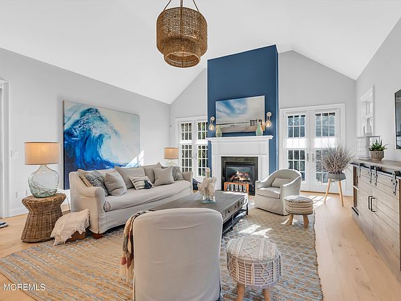 2nd image of 118 Beacon Blvd