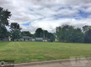 3205 Lily Ln, Marshalltown, IA 50158