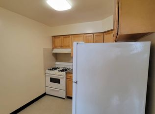 120-10 15th Ave, College Pt, NY 11356