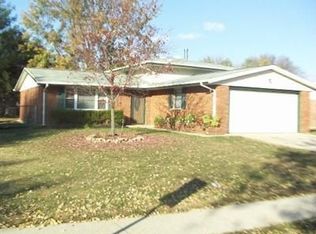 8120 Philadelphia Dr, Fairborn, OH 45324