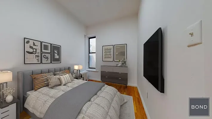 Rented by Bond New York | media 33