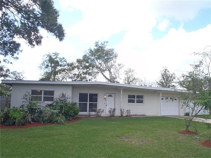 1st image of 827 Densmore Dr