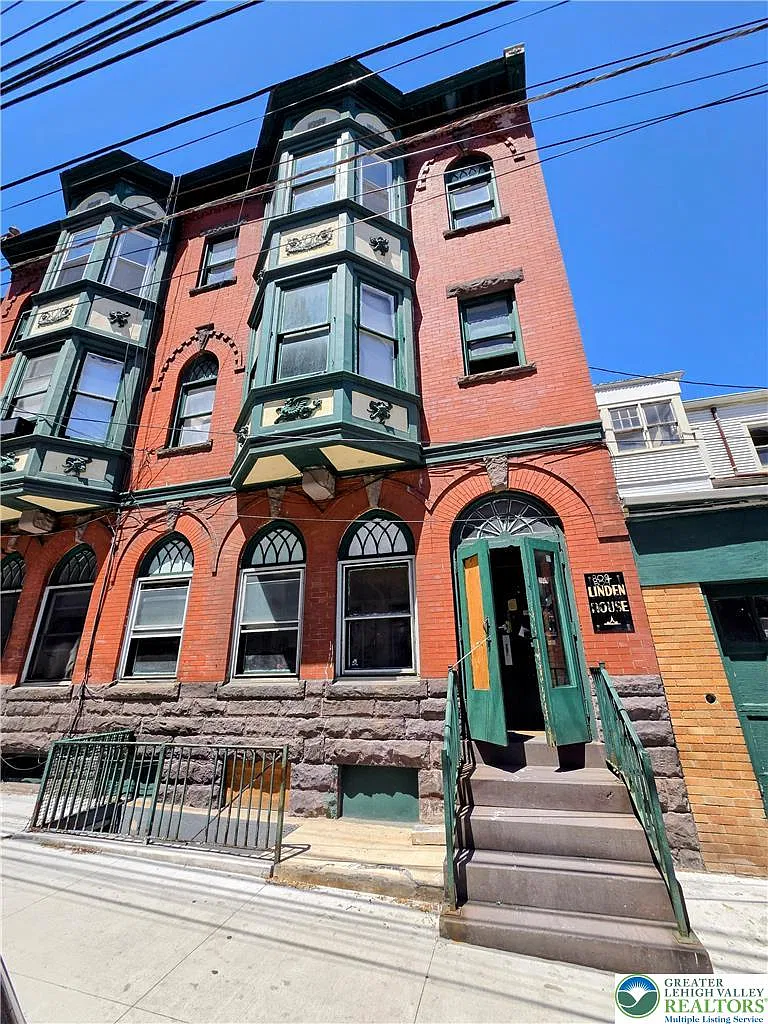 1 bed, 400 sqft, $1,000 — Photo 1