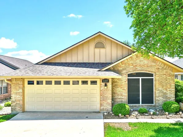1217 Victory Ln, Kerrville, TX 78028