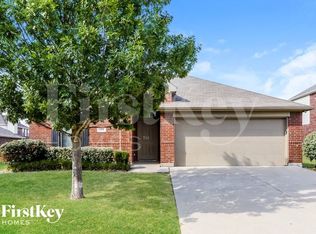 206 Clydesdale St, Waxahachie, TX 75165