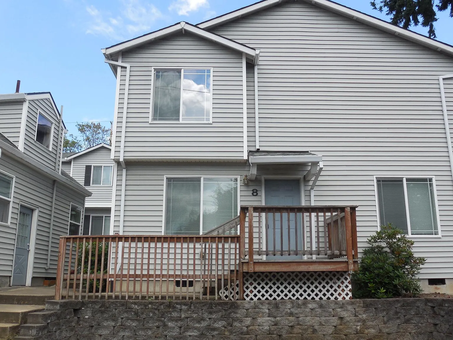 2 bed, 820 sqft, $1,395 — Photo 1