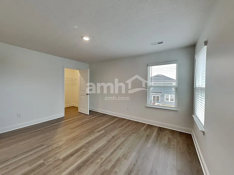 318 Hill St — Photo 20