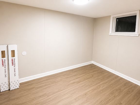 5th image of 265 W Runyon St #1B