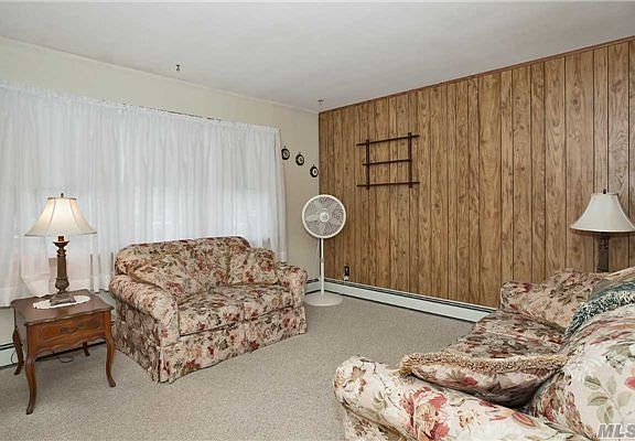 5th image of 893 Old Medford Ave