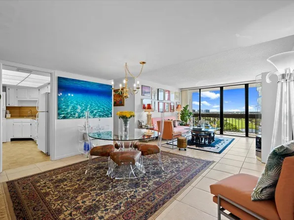 2400 Presidential Way #1005, West Palm Beach, FL 33401