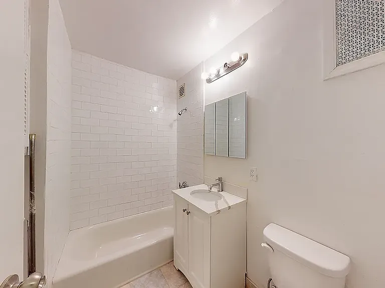 118 E 92nd St #5C — Photo 8