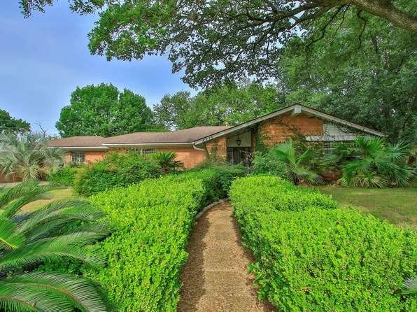 8215 Glencrest St, Houston, TX 77061