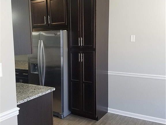 2nd image of 821 S Lake Cir