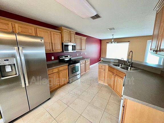3rd image of 1414 Punta Gorda Dr