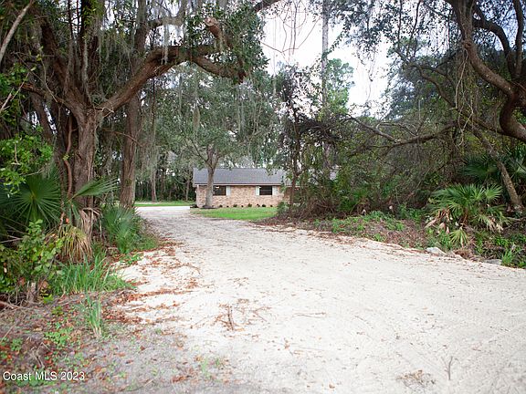 2nd image of 3300 Mirkwood St