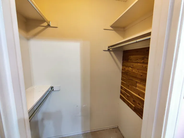6732 Coach House Ln — Photo 16