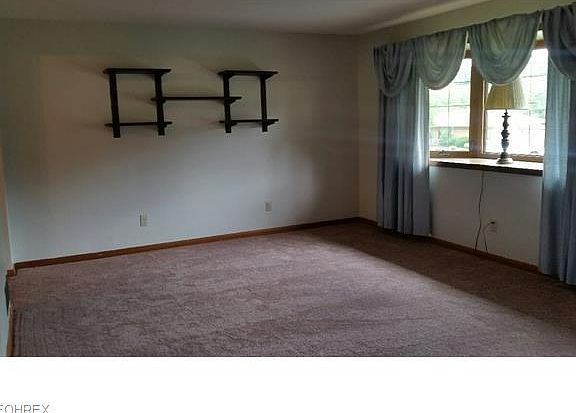 5th image of 524 E Fernwood Dr