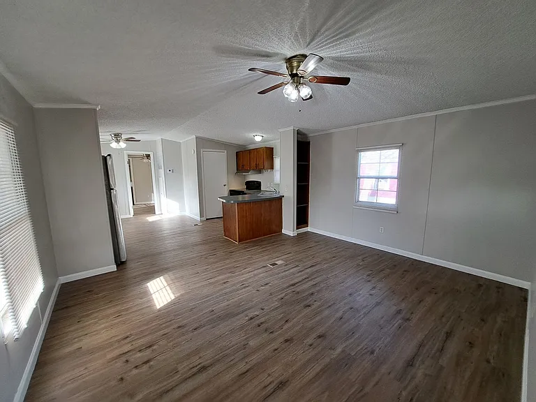 8584 Alvarado Calzada — Photo 2