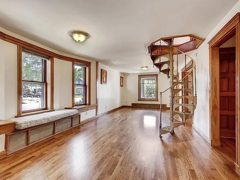 1294 S Lincoln St #1 — Photo 3