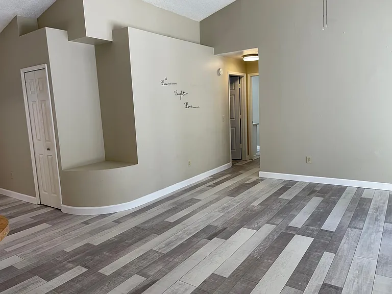 9303 Rockrose Dr — Photo 41