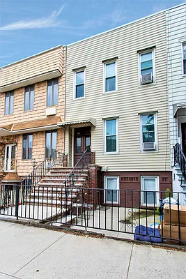 Rented by Compass | media 25