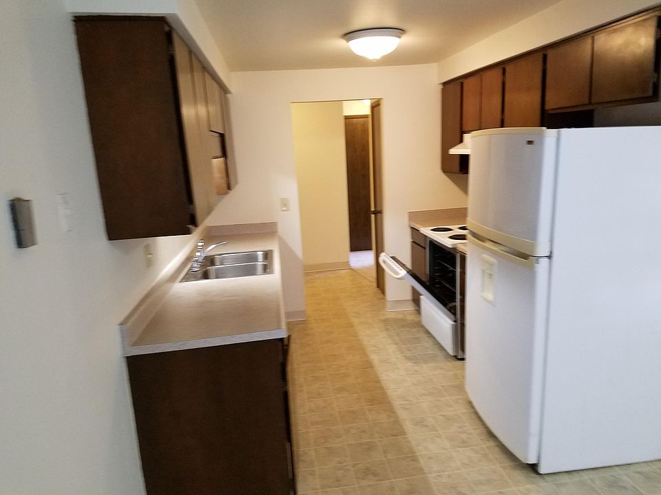 1st image of 2917 Drummond Ave