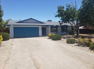 14081 Cuyamaca Rd, Apple Valley, CA 92307