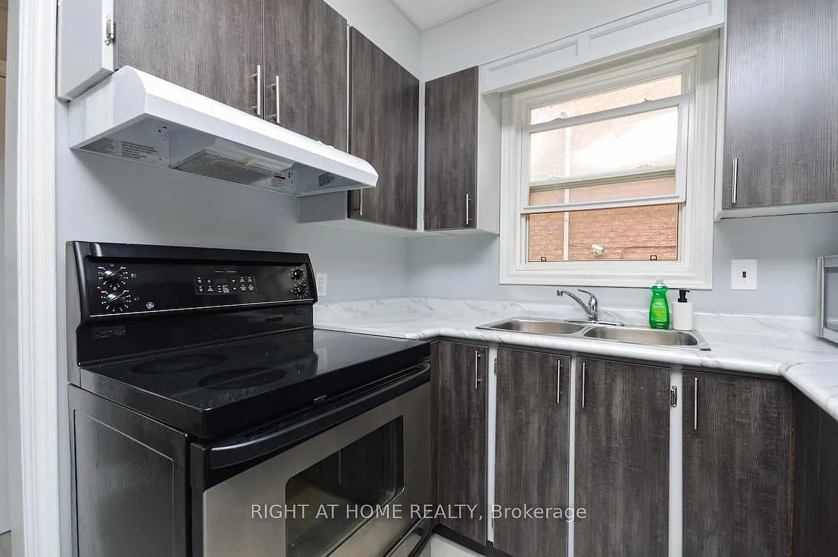 2 bed, $2,049 — Photo 3