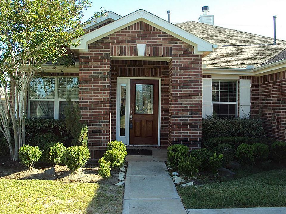 1st image of 2119 Enchanted Park Ln