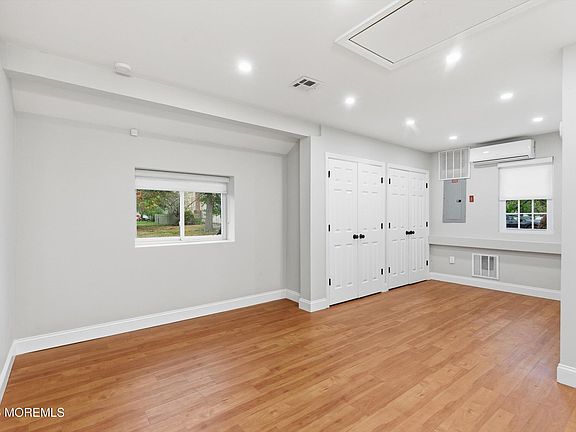 5th image of 1243 Del Mar Road