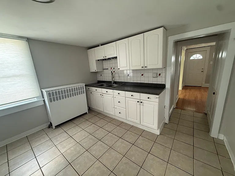 1001 Hampton St — Photo 4